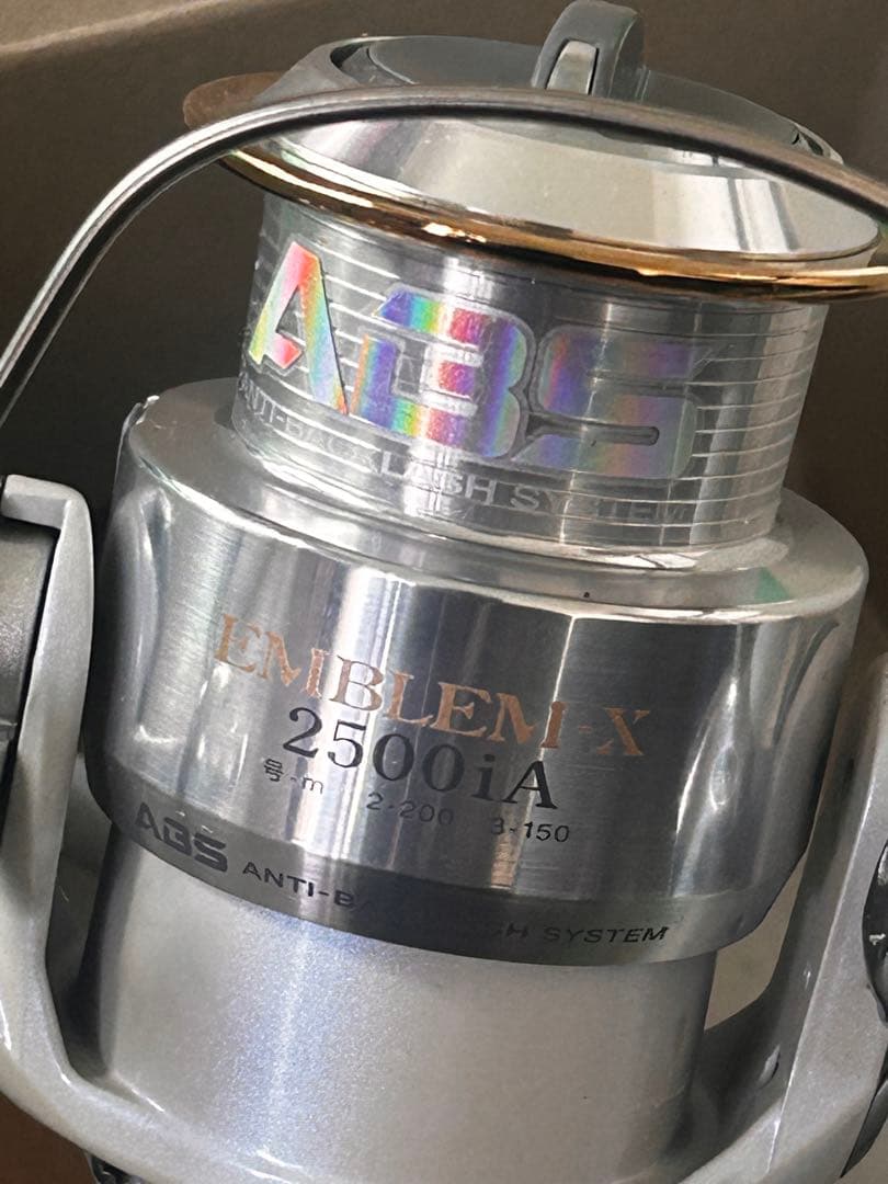 Daiwa EMBLEM-X 2500iA フィッシングリール