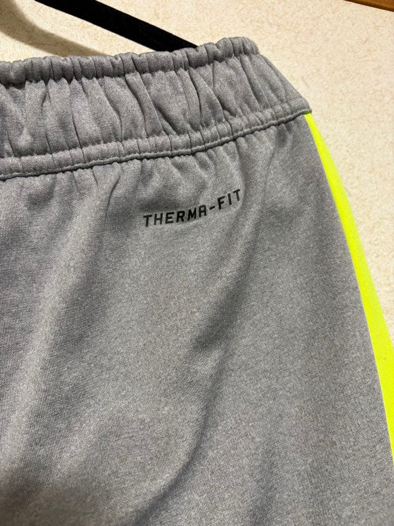 NIKE セットアップ　ジャージ上下　グレー　フード付き