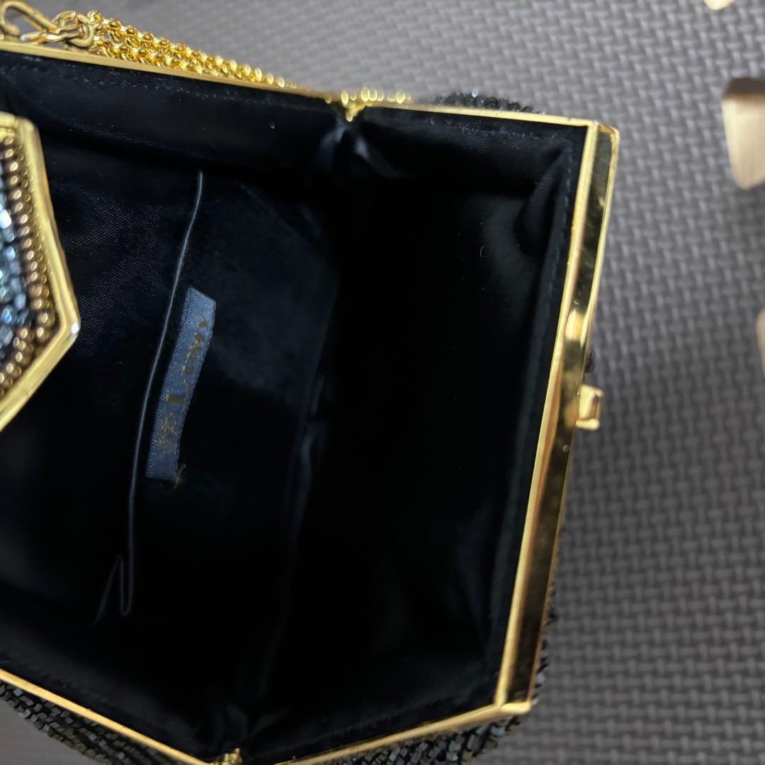 LUMY♡ビーズ装飾　黒　バッグ　留め具　チェーン　ブラック　パーティー