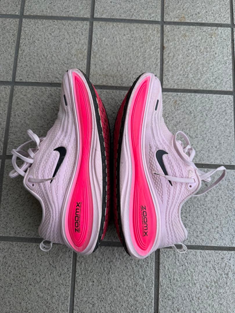 Nike ナイキボメロプラス