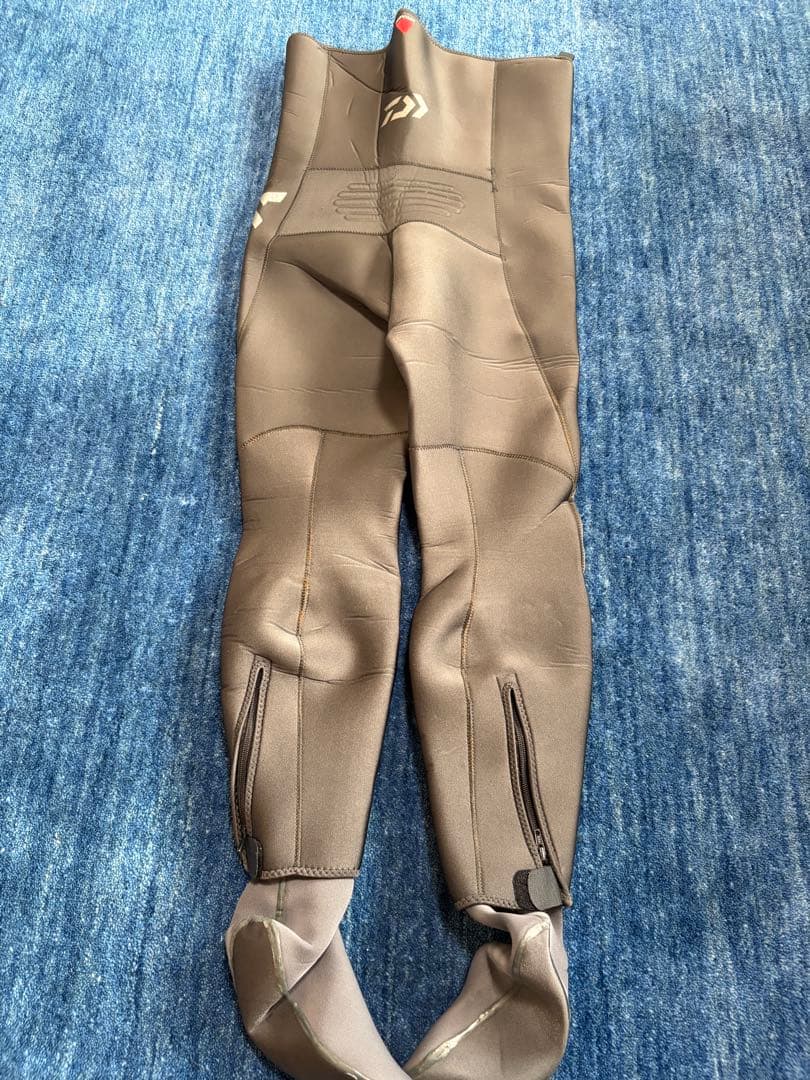 ☆ダイワ　ドライタイツ　鮎タイツ　PV-4004D35Ｖ☆美品✨