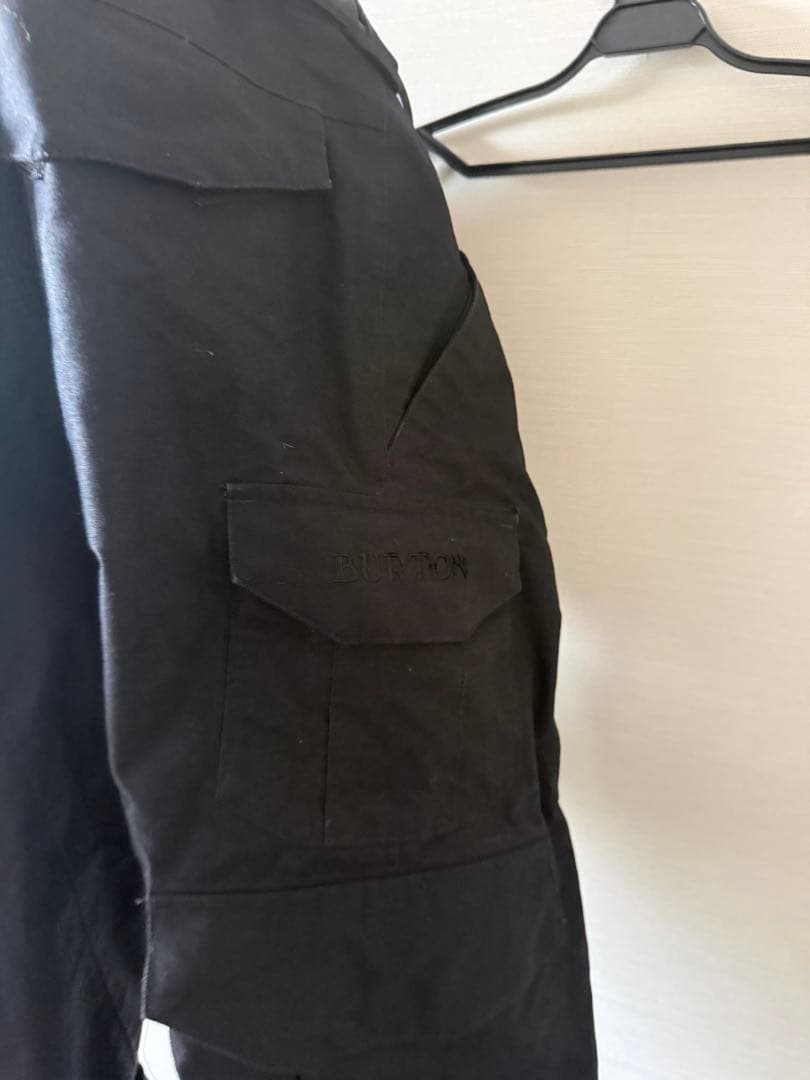 Burton ブラックカーゴスキーウェア
