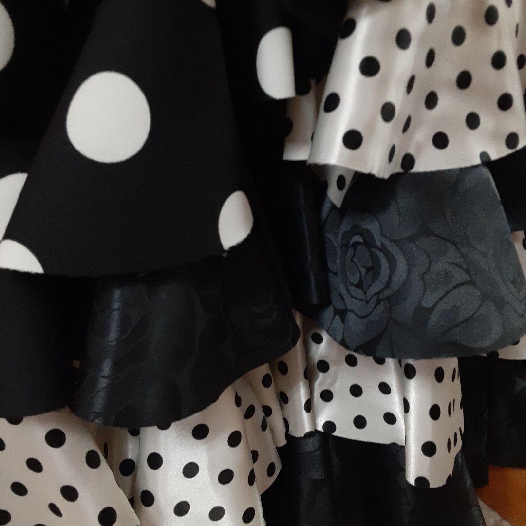 フラメンコ衣装　☆白黒コントラストファルダ　豪華3段フリル