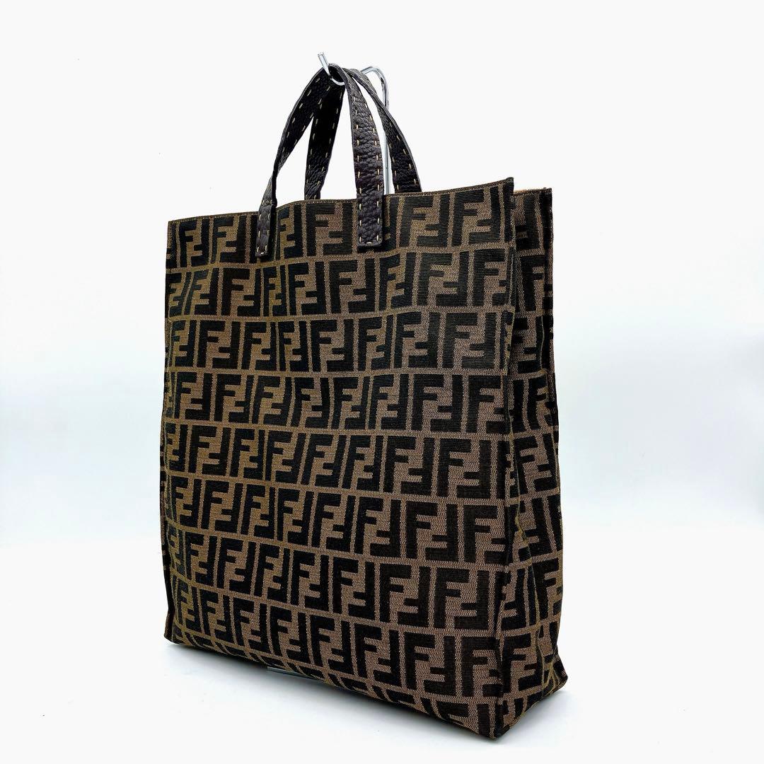 美品【FENDI】トートバッグ　セレリア　ズッカ柄　キャンバス