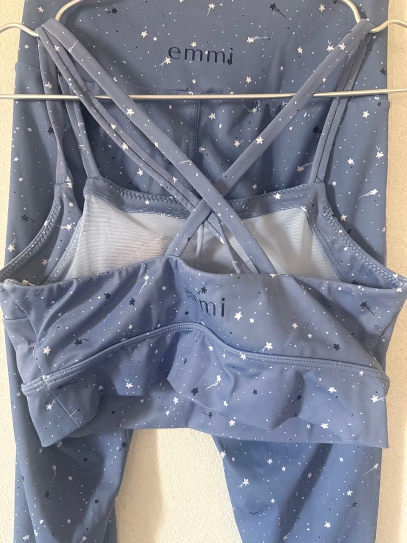 emmi 星柄 ヨガウェアセット ブルー