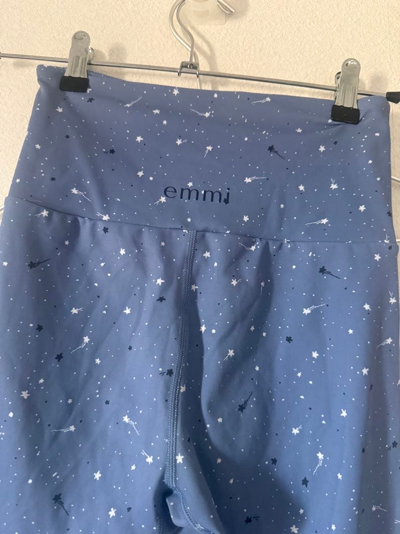 emmi 星柄 ヨガウェアセット ブルー