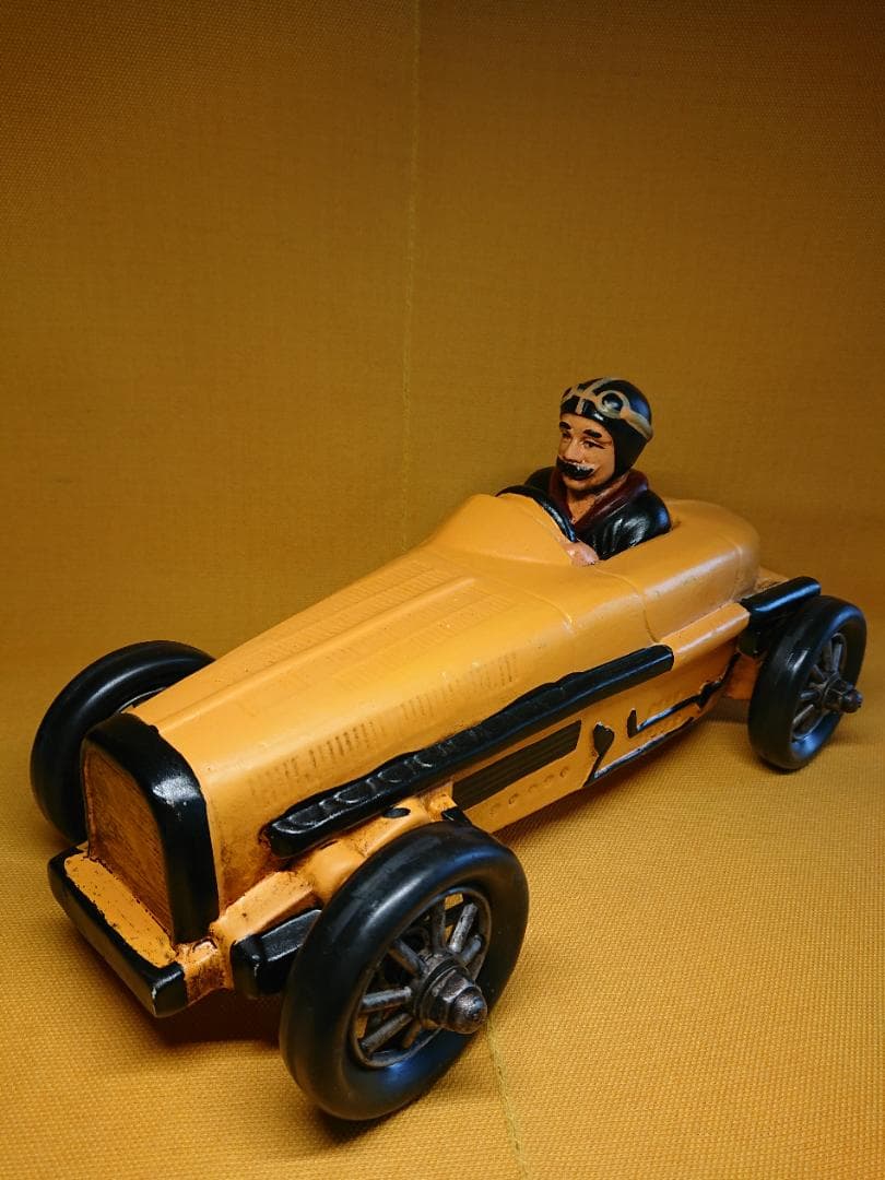 【美品】ビンテージ　レースカー　陶器　置物　インテリア　工芸品　美術品A2974