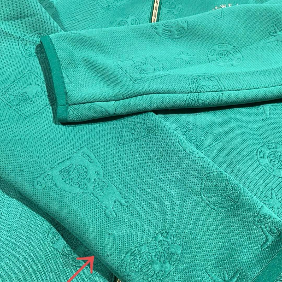 マンシングウェア　タロアウトコラボ　フード付きジャケット　ゴルフ