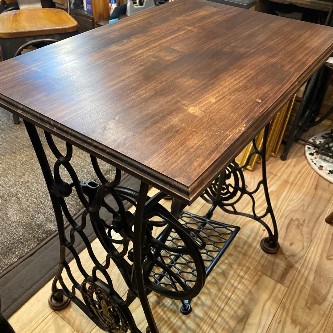 hirio様　オーダーミシン脚テーブル