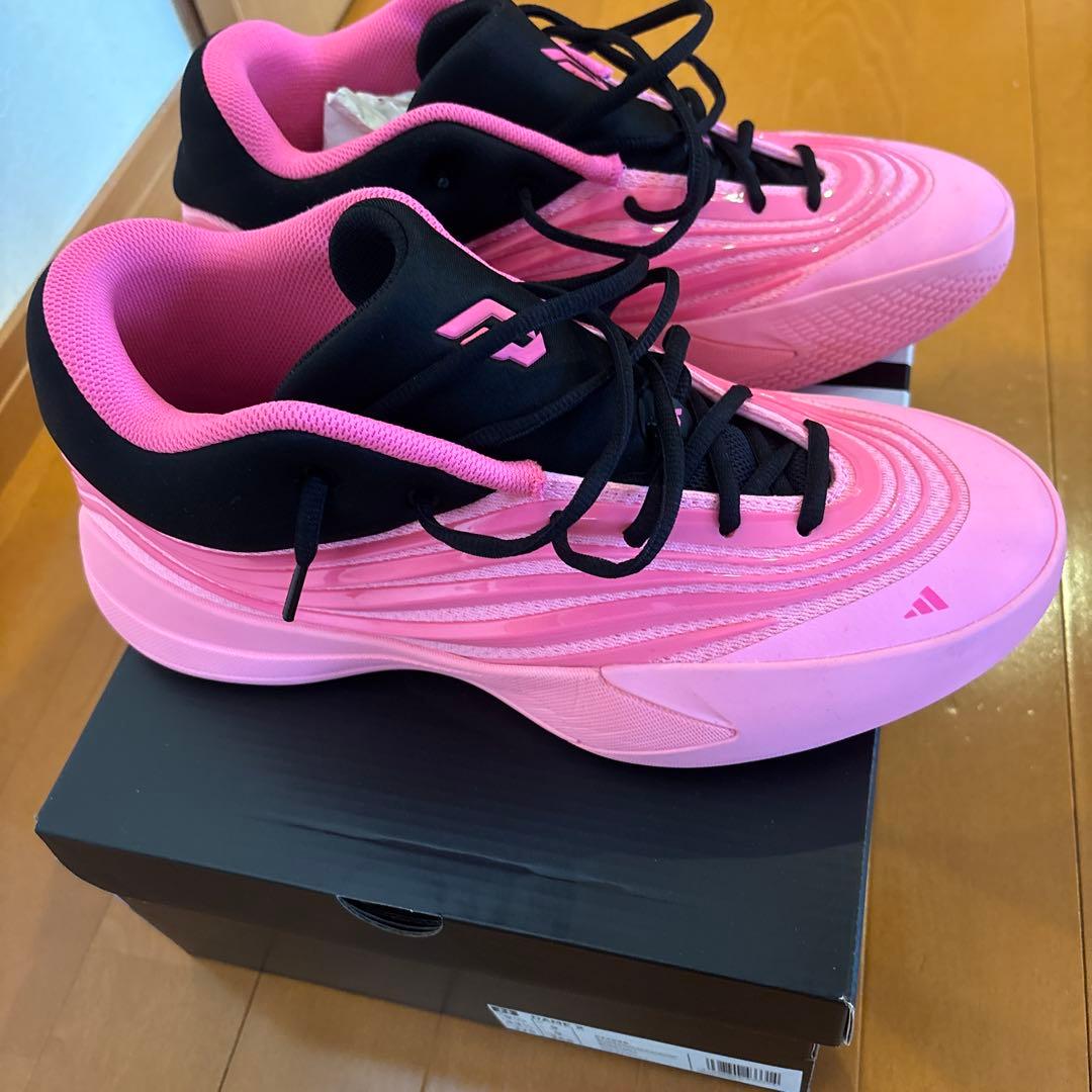 バスケットボールシューズ　adidas デイムX ピンク