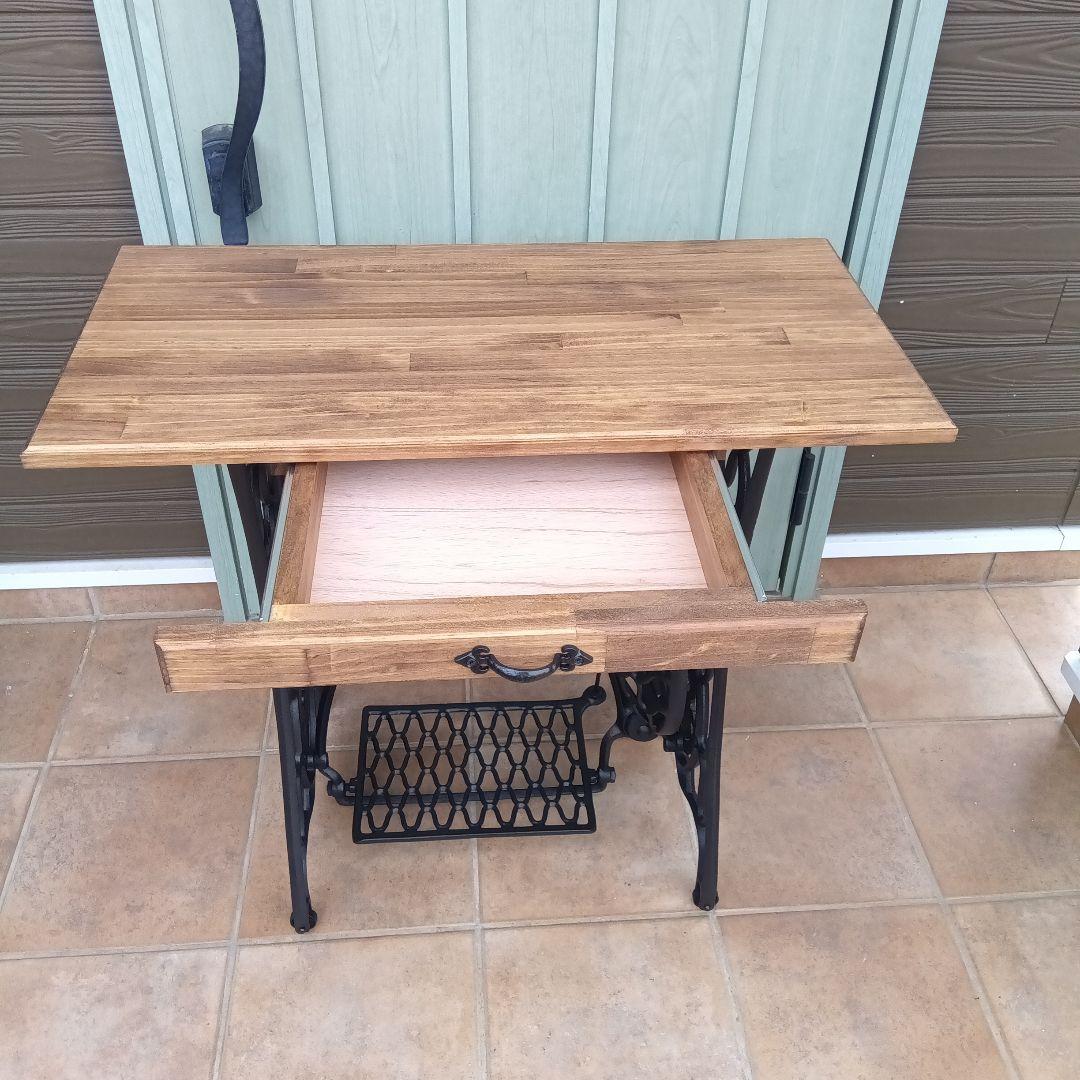 ぽち足踏みミシンテーブル　Singer②