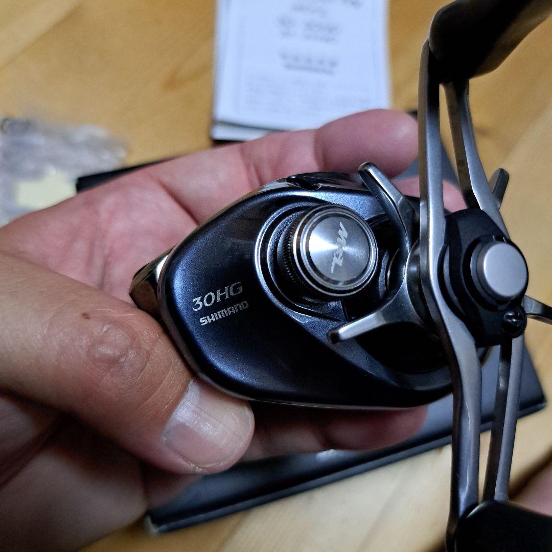 SHIMANOシマノ　18アルデバランMGL　30HG　右巻き　ハイギア