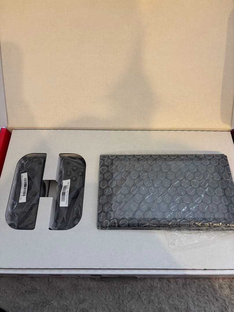 【中古】Nintendo Switch 本体 SDカード付き(256GB)