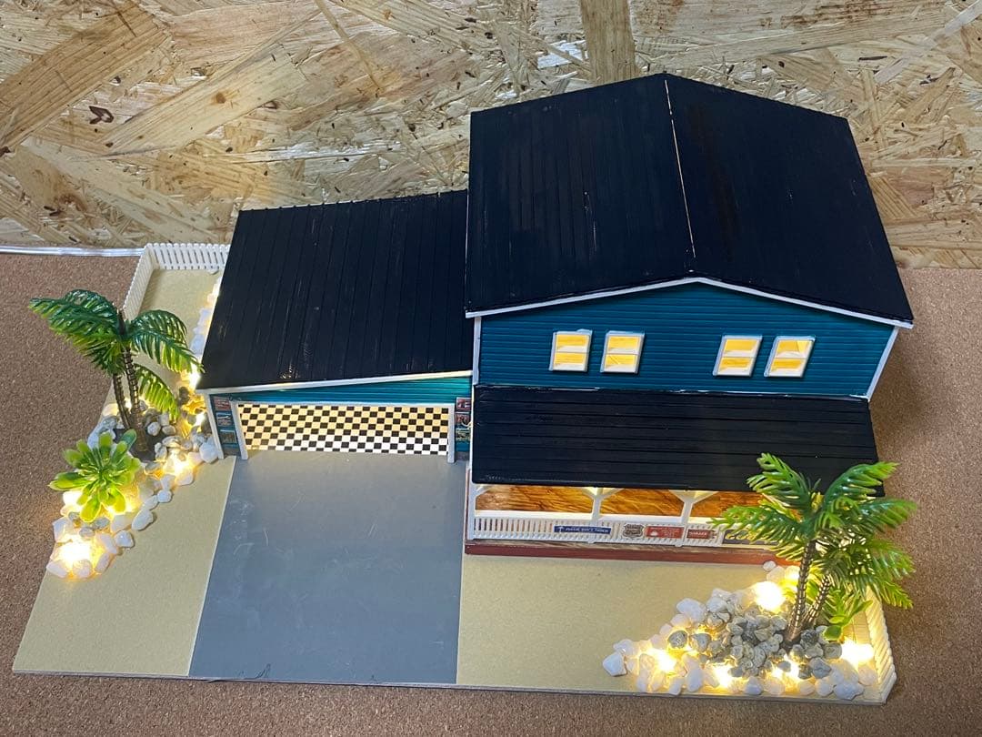 hiro　1/64★ジオラマ 【アメリカンガレージハウスとガレージ】