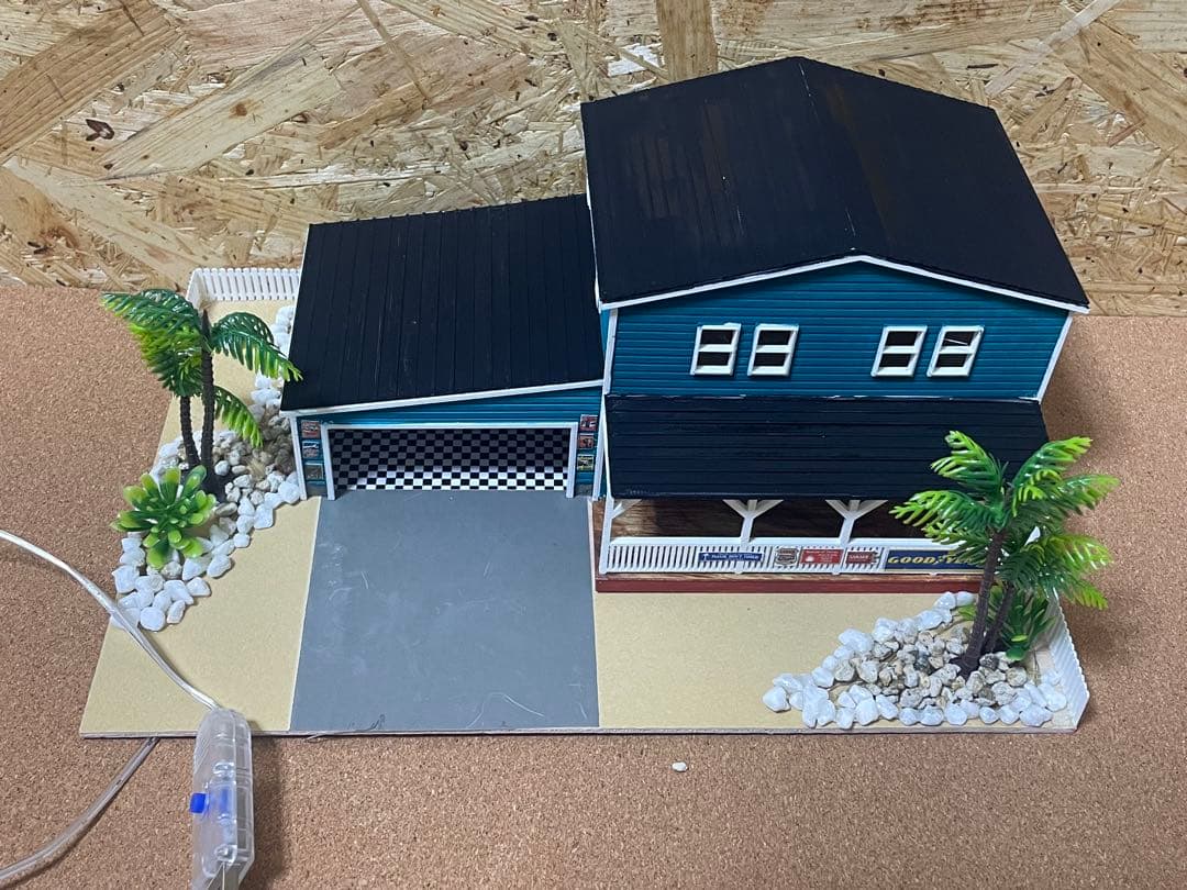 hiro　1/64★ジオラマ 【アメリカンガレージハウスとガレージ】