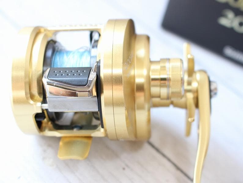 シマノ 14 オシアコンクエスト 200HG カスタムハンドル付き