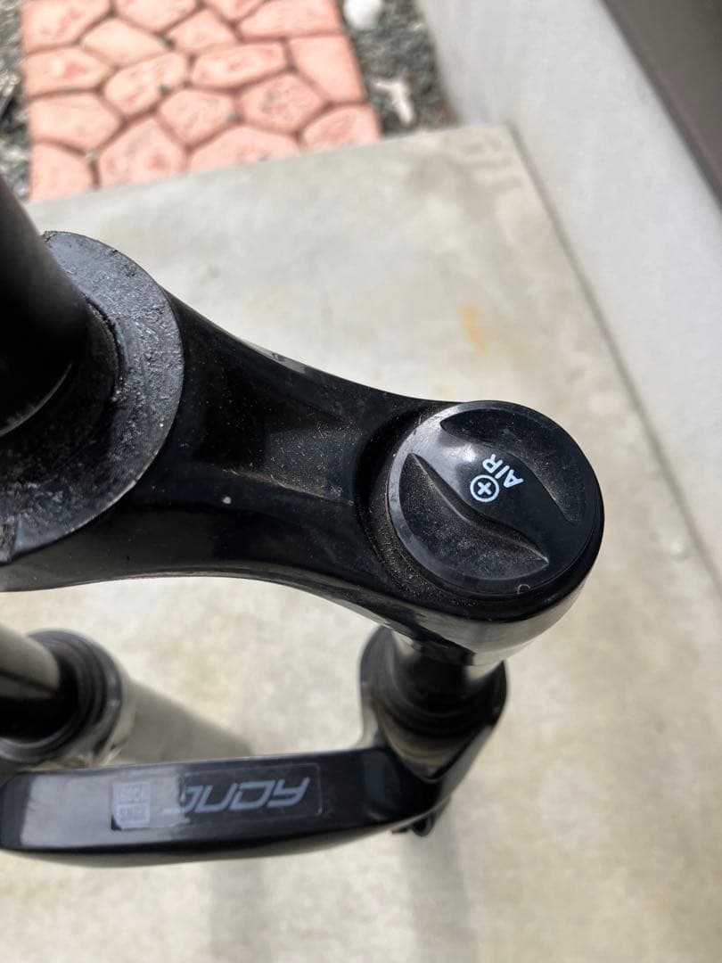 ROCKSHOX サスペンションフォーク judy ジュディ　フロントフォーク