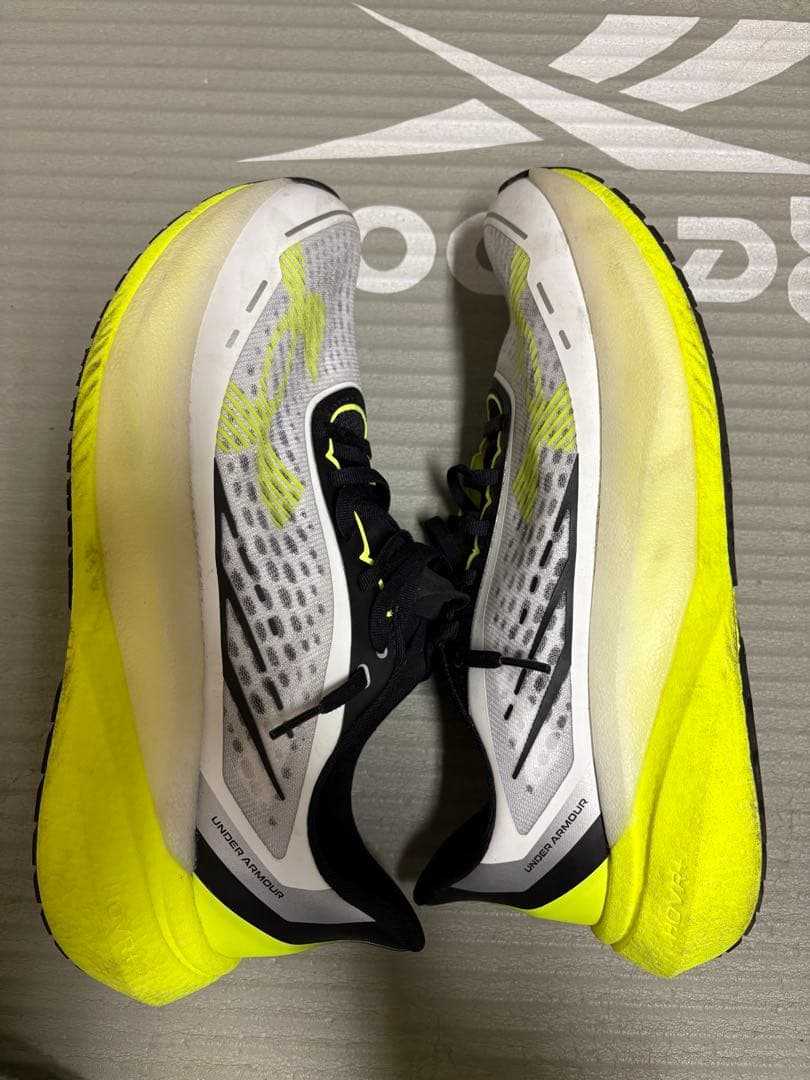 UAベロシティ SPD & ディスタンス ランニングシューズ 2点セットでの出品