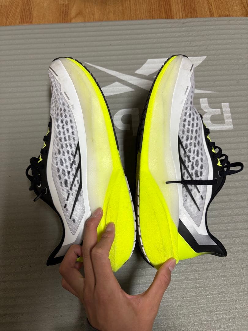 UAベロシティ SPD & ディスタンス ランニングシューズ 2点セットでの出品