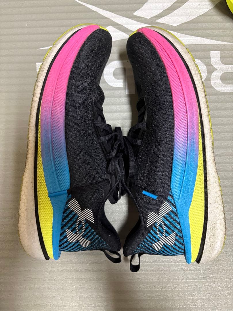 UAベロシティ SPD & ディスタンス ランニングシューズ 2点セットでの出品