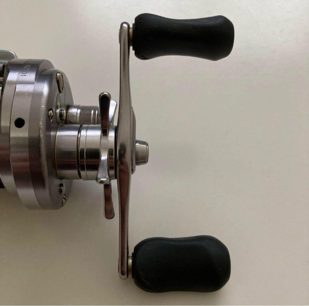 シマノ11カルカッタコンクエストDC50　【レア物】ベイトリール