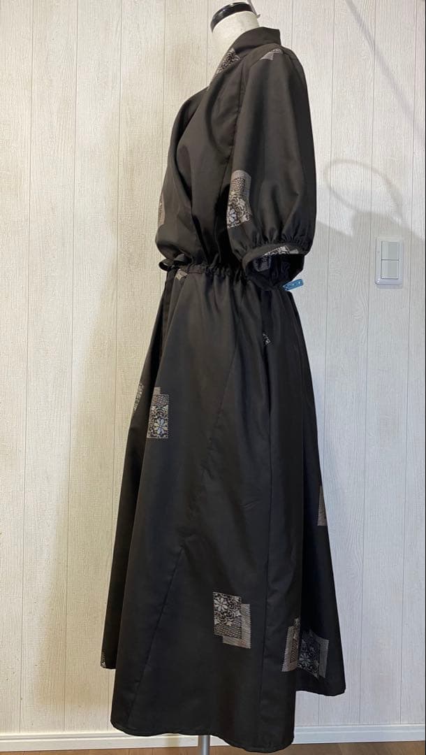 墨黒 泥染 大島紬 地空 飛び柄 カシュクールワンピース