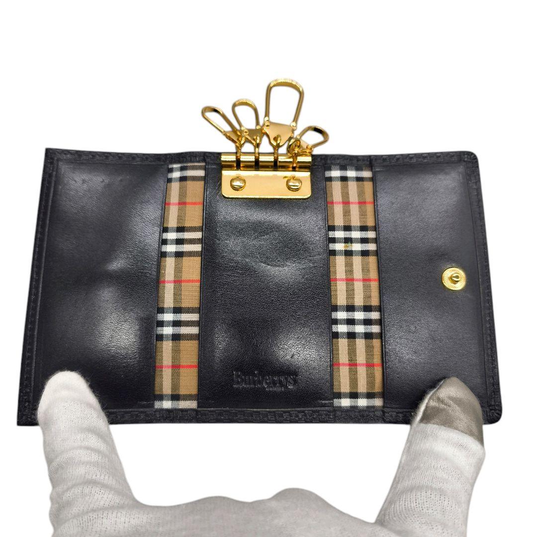 未使用級　BURBERRY　バーバリー　キーケース　4連　ノバチェック　箱付き