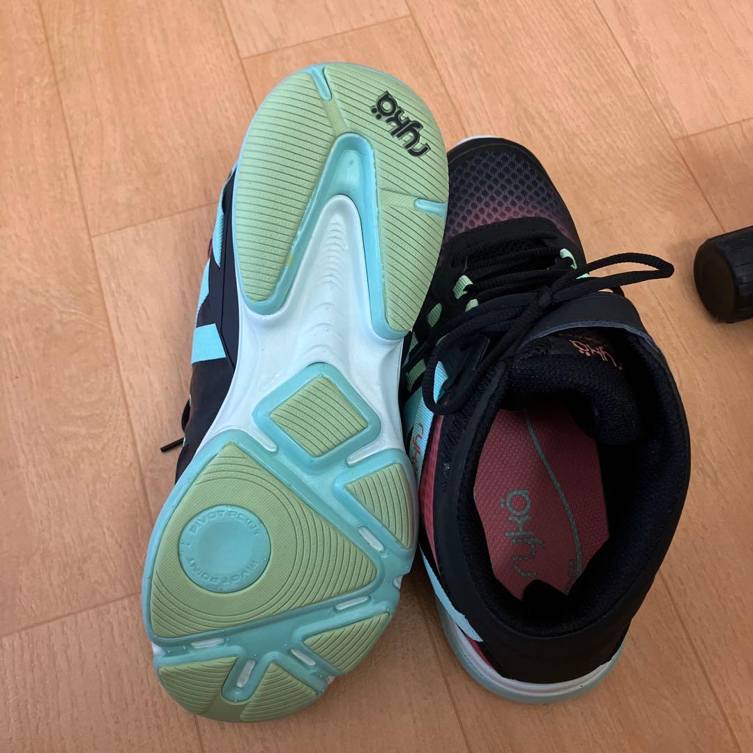 ライカのズンバ用シューズ ブラック/レンガ色/ミント24.5cm