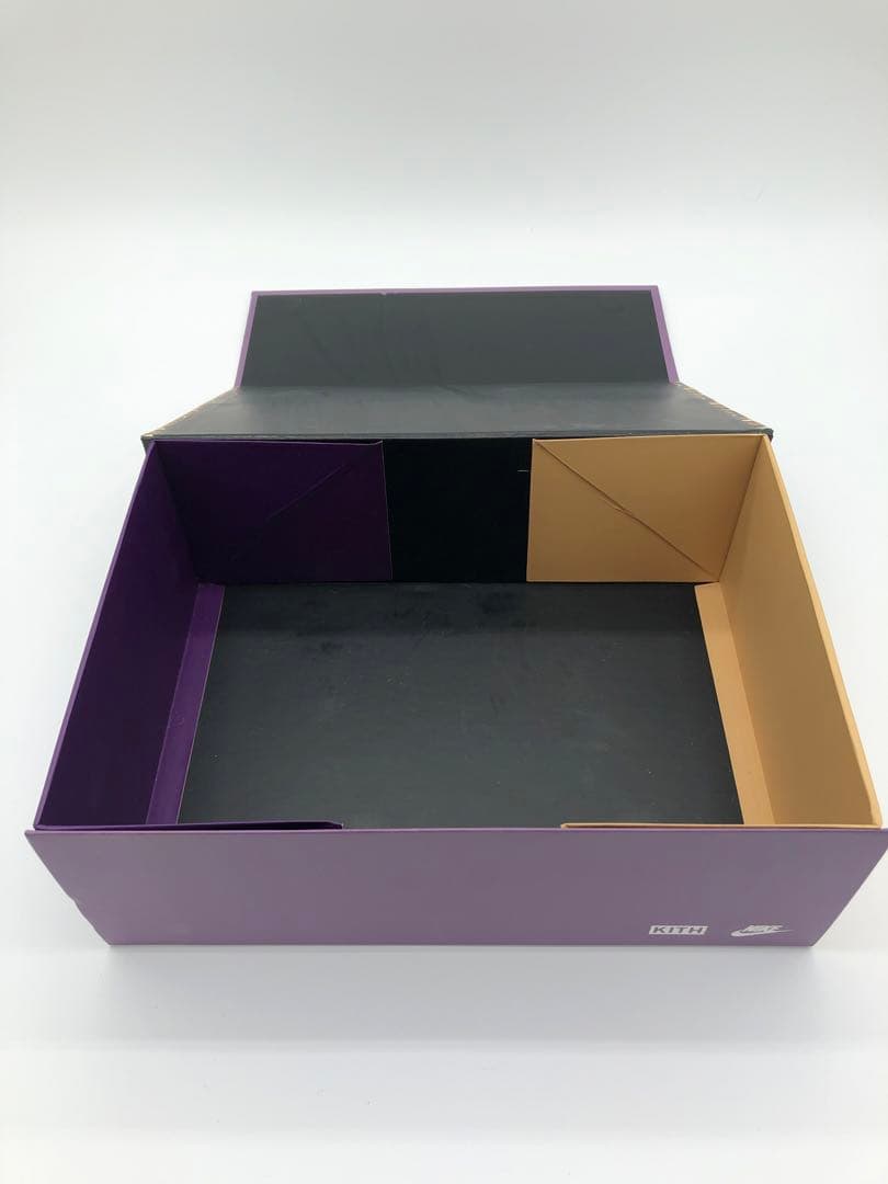 KITH × Nike Air Pippen 1 キスとナイキのコラボスニーカー