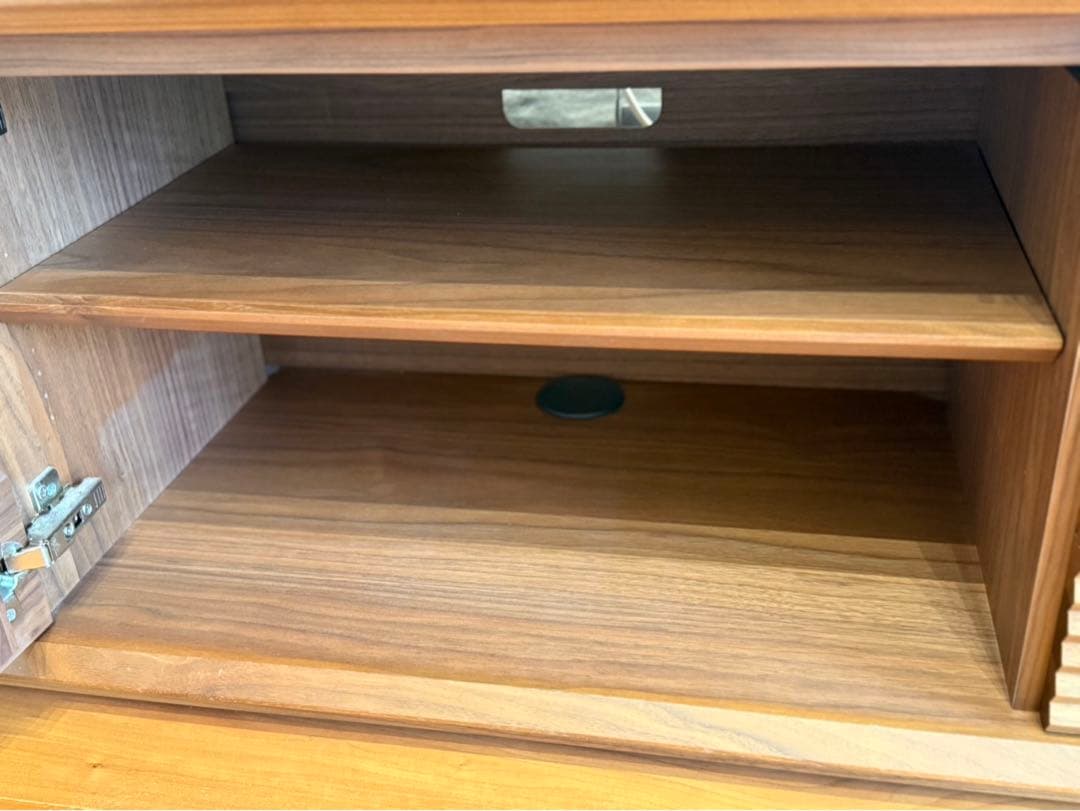 ☆カリモク家具　☆1794mm幅テレビボード　☆ウォールナット　☆美品です