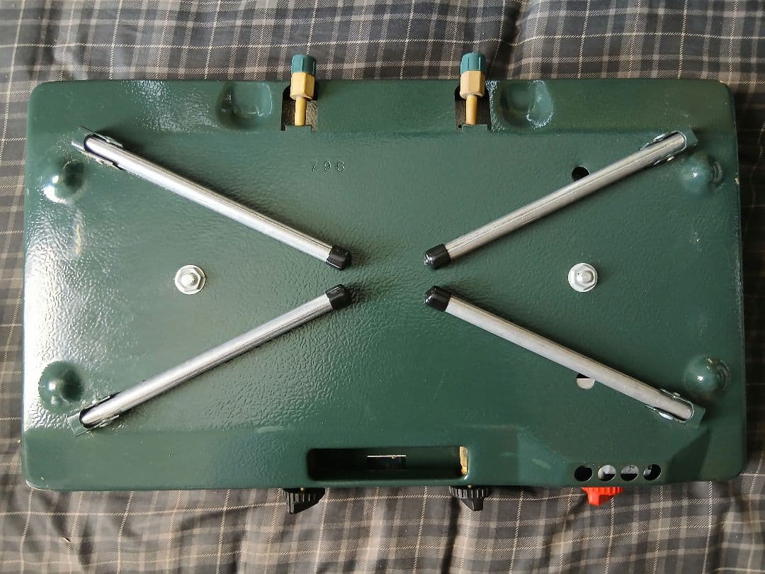 Coleman HPX 高出力ツーバーナーコンロ&イワタニ製ツーバーナースタンド