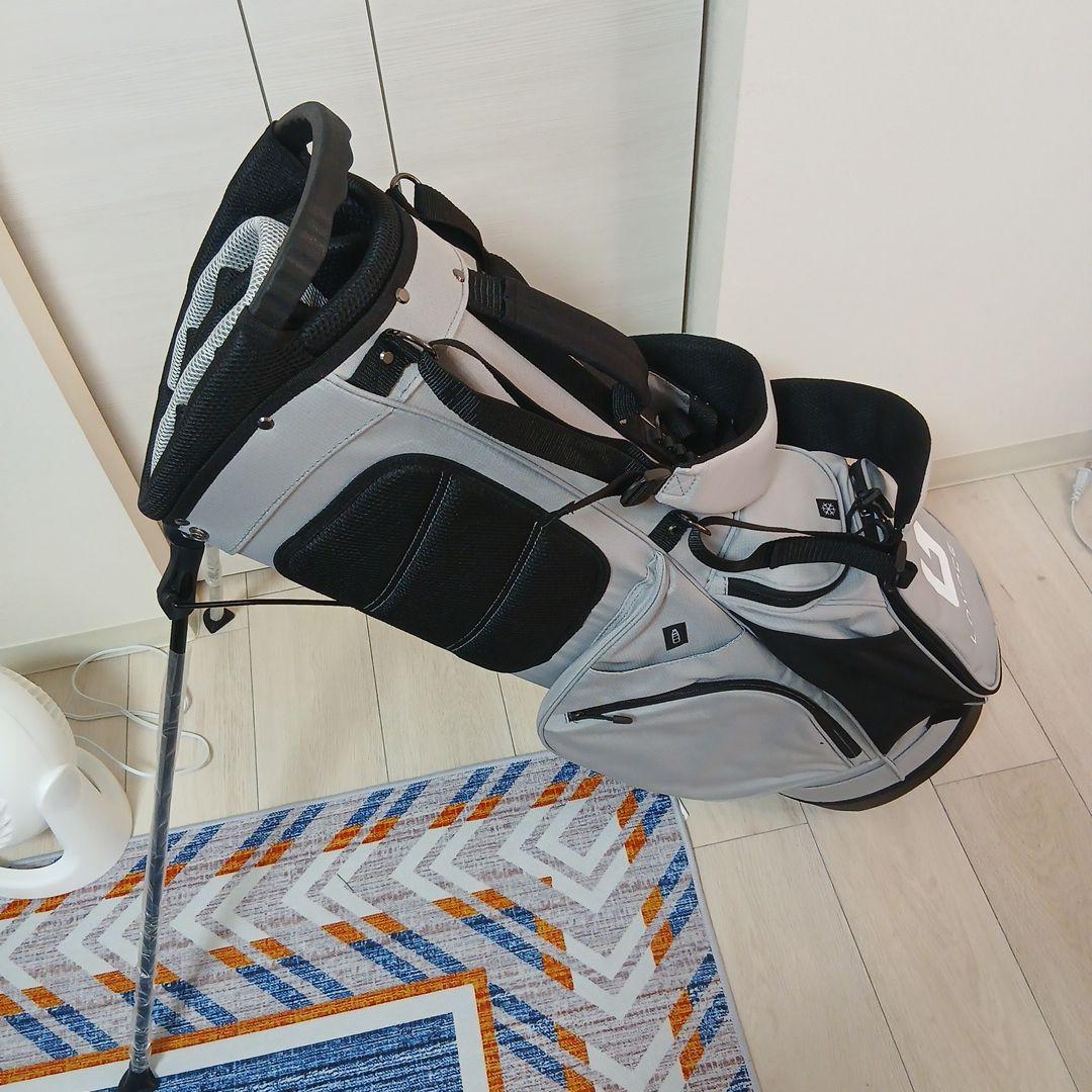 LOVACEスタンドキャディーバッグ新品 (発送は4月15日以降になります)