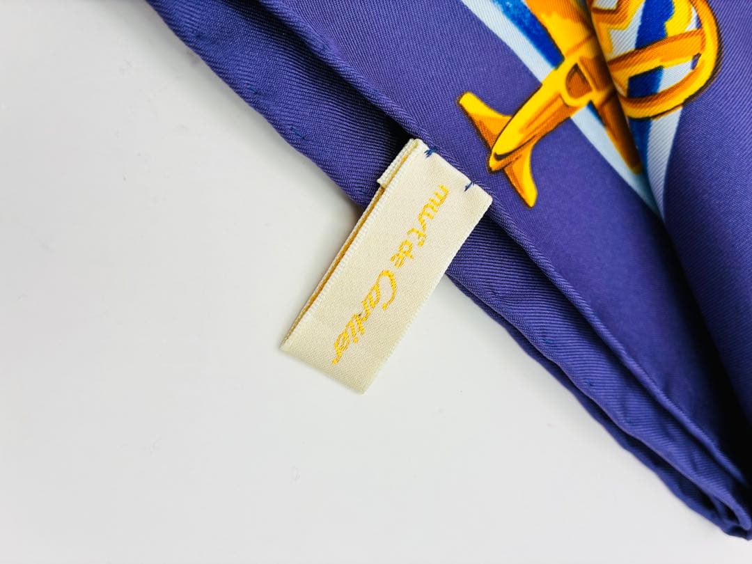 Cartier シルクスカーフ　大判