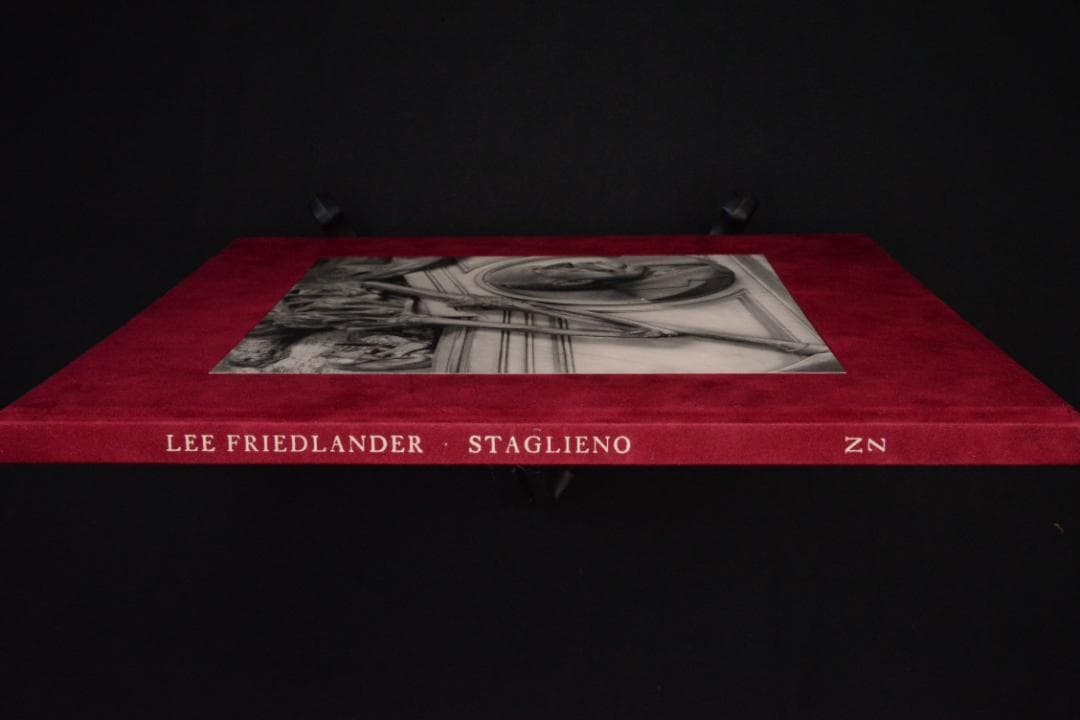 【Lee Friedlander: Staglieno】新品未読品　サイン入