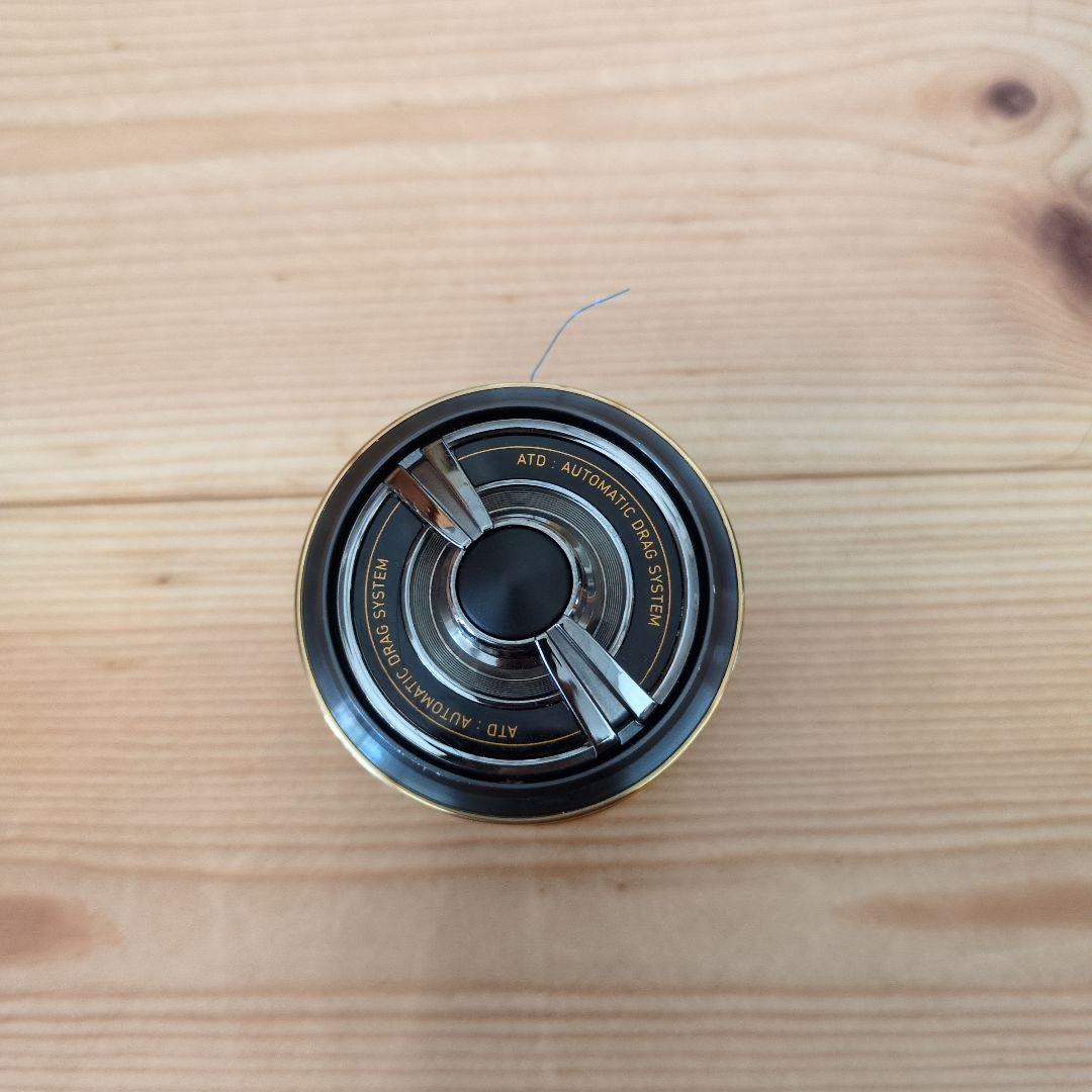 ダイワ 18トーナメント ISO 2500SH-LBD 口太スプール付