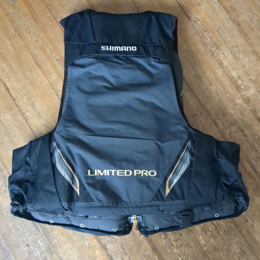 SHIMANO シマノ　リミテッドプロ　ライフジャケット　Lサイズ