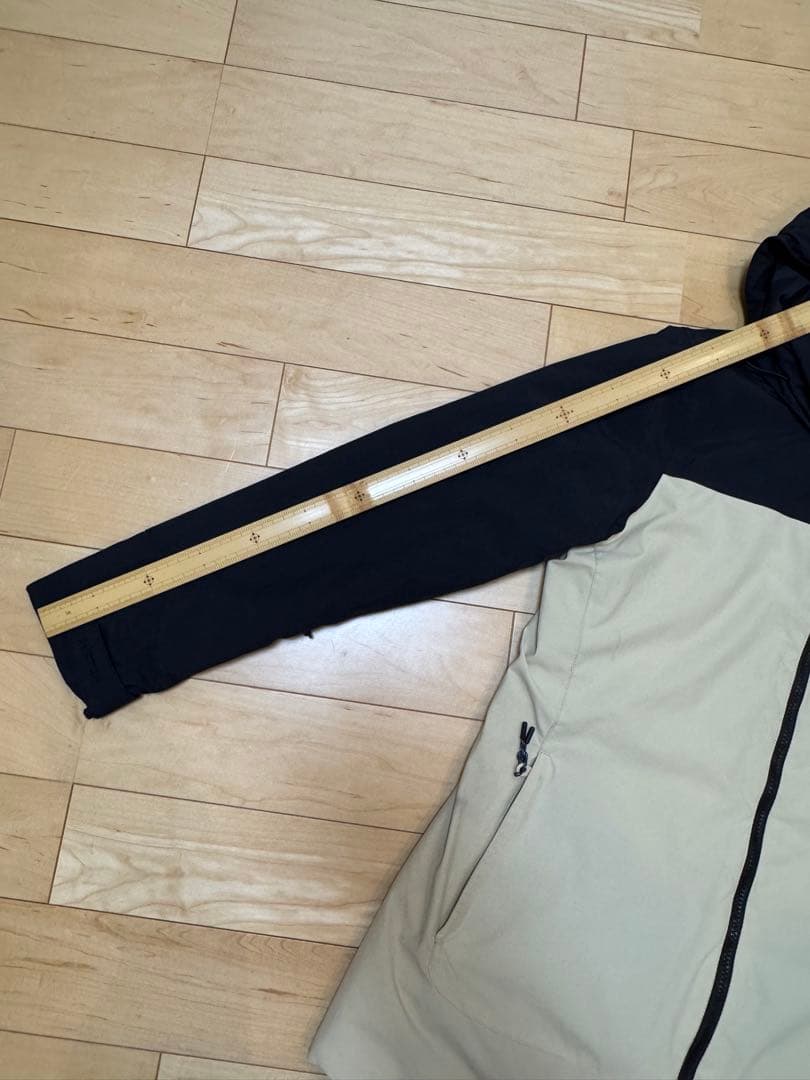 BURTON スノーボードジャケット M 黒/ベージュ