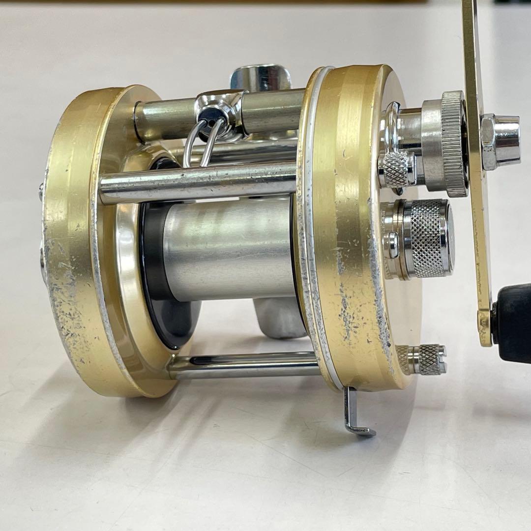 74年 ABU AMBASSADEUR 5000D シャンパン #741100