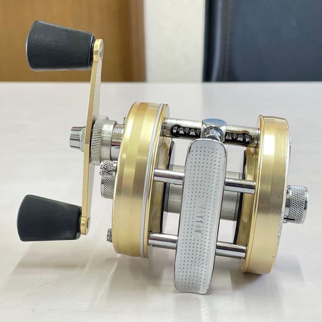 74年 ABU AMBASSADEUR 5000D シャンパン #741100