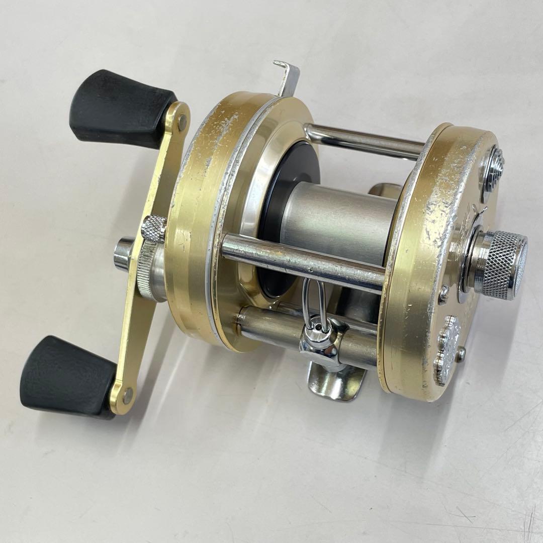 74年 ABU AMBASSADEUR 5000D シャンパン #741100