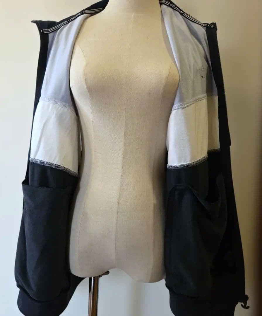 adidas トラックジャケット　2XL