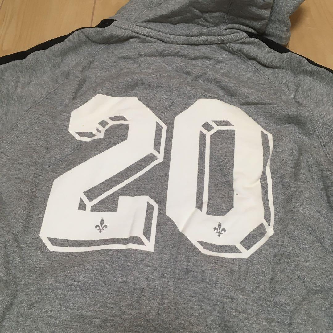 ナイキFC グレーパーカー　長袖　新品　未使用　オーセンティック　XLサイズ