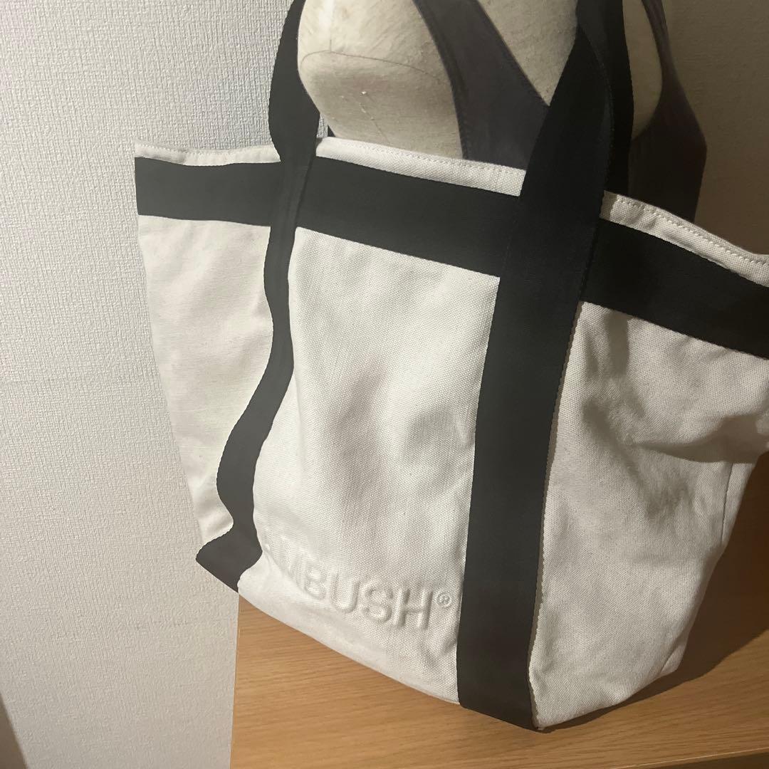 ambushトートバッグ大容量　ロゴ　ハンドバッグ