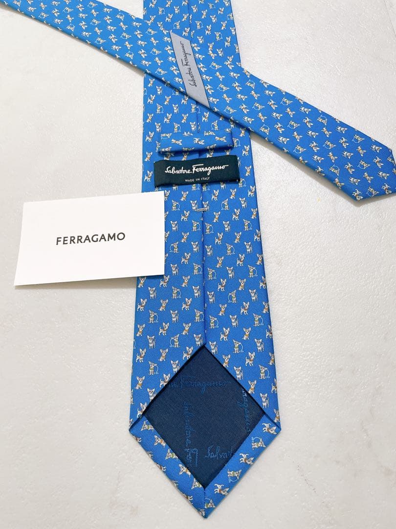 【美品】FERRAGAMO フェラガモ　メンズネクタイ 青ブルー　犬柄　2023