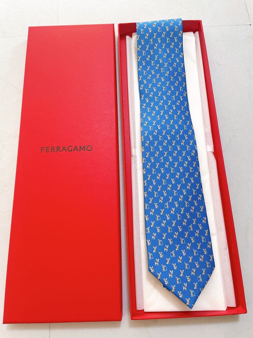 【美品】FERRAGAMO フェラガモ　メンズネクタイ 青ブルー　犬柄　2023
