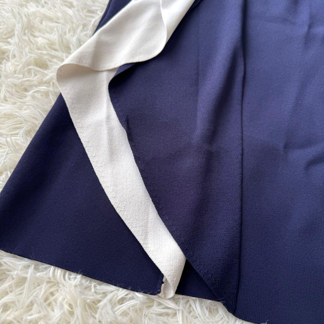 JENNE ジェンヌ　バックフリルタイトニットワンピース　ネイビー