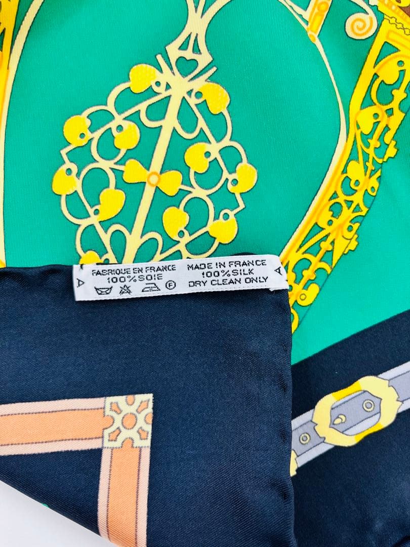 HERMES カレ90シルクスカーフ 馬の騎士 エルメス 箱付き