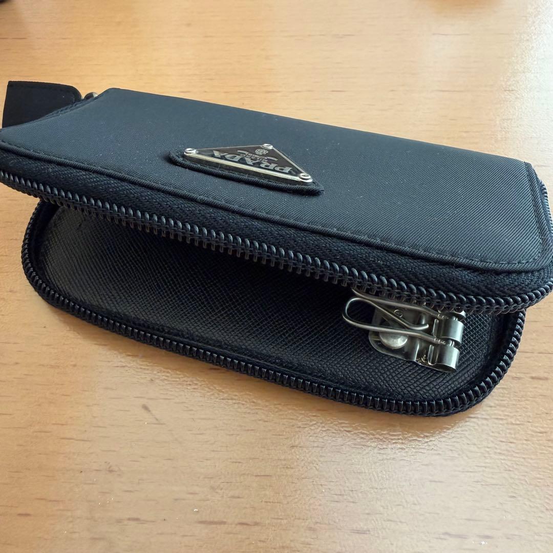 PRADA ブラック ナイロン 6連キーケース　ジッパータイプ