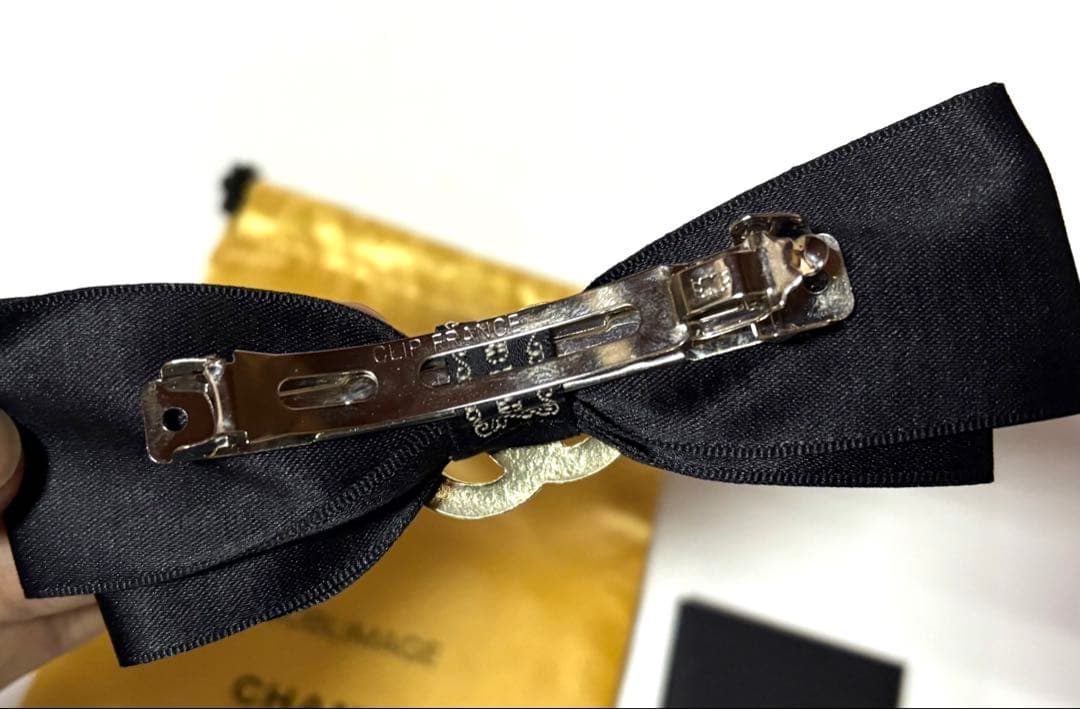 CHANELシャネル☆サテンリボンバレッタ・ココマークビーズ☆巾着ポーチボックス