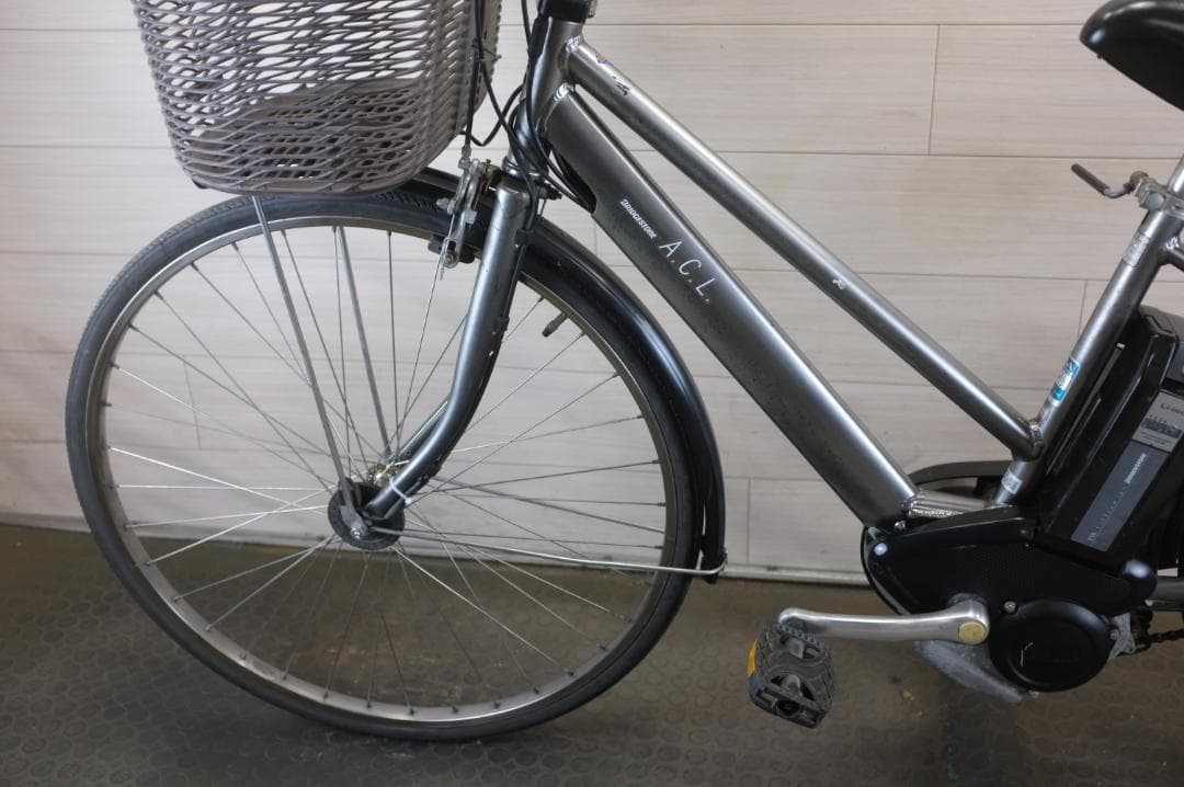 電動自転車BS A C L　27インチ　3段　8.9Ah充電器あり